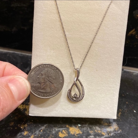 New sterling silver Diamond necklace - Picture 2 of 5